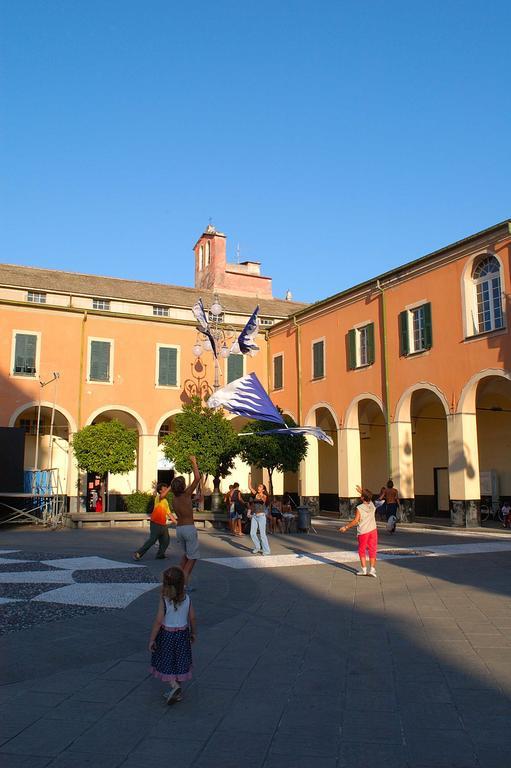 Topazio Apartman Levanto Szoba fotó